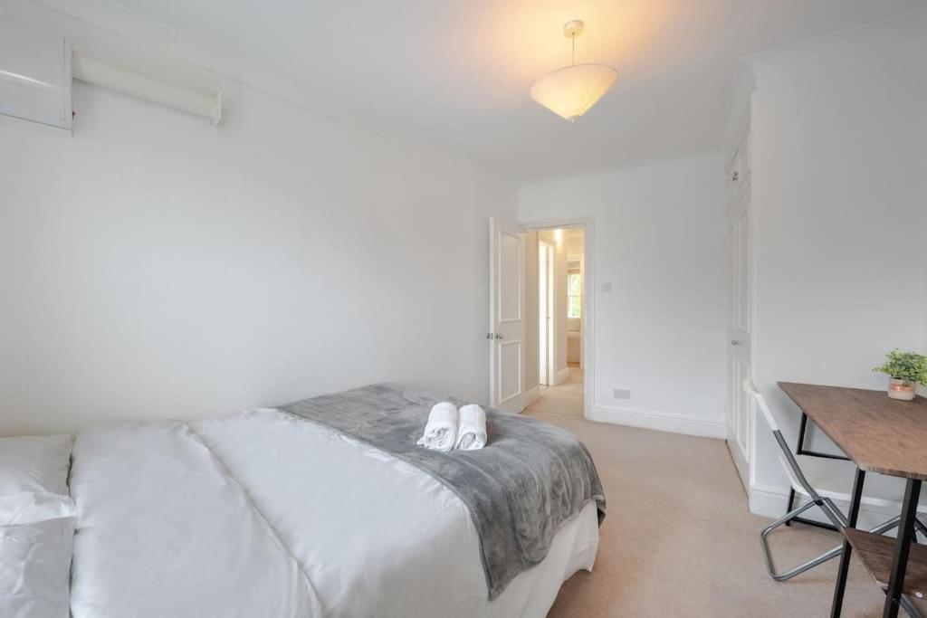 Cosy 2 Bed In Kensington Olympia Londres Exterior foto